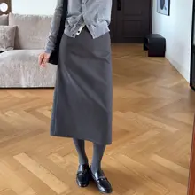 シンプルなロングスカート【Aライン・後スリット・通勤用】