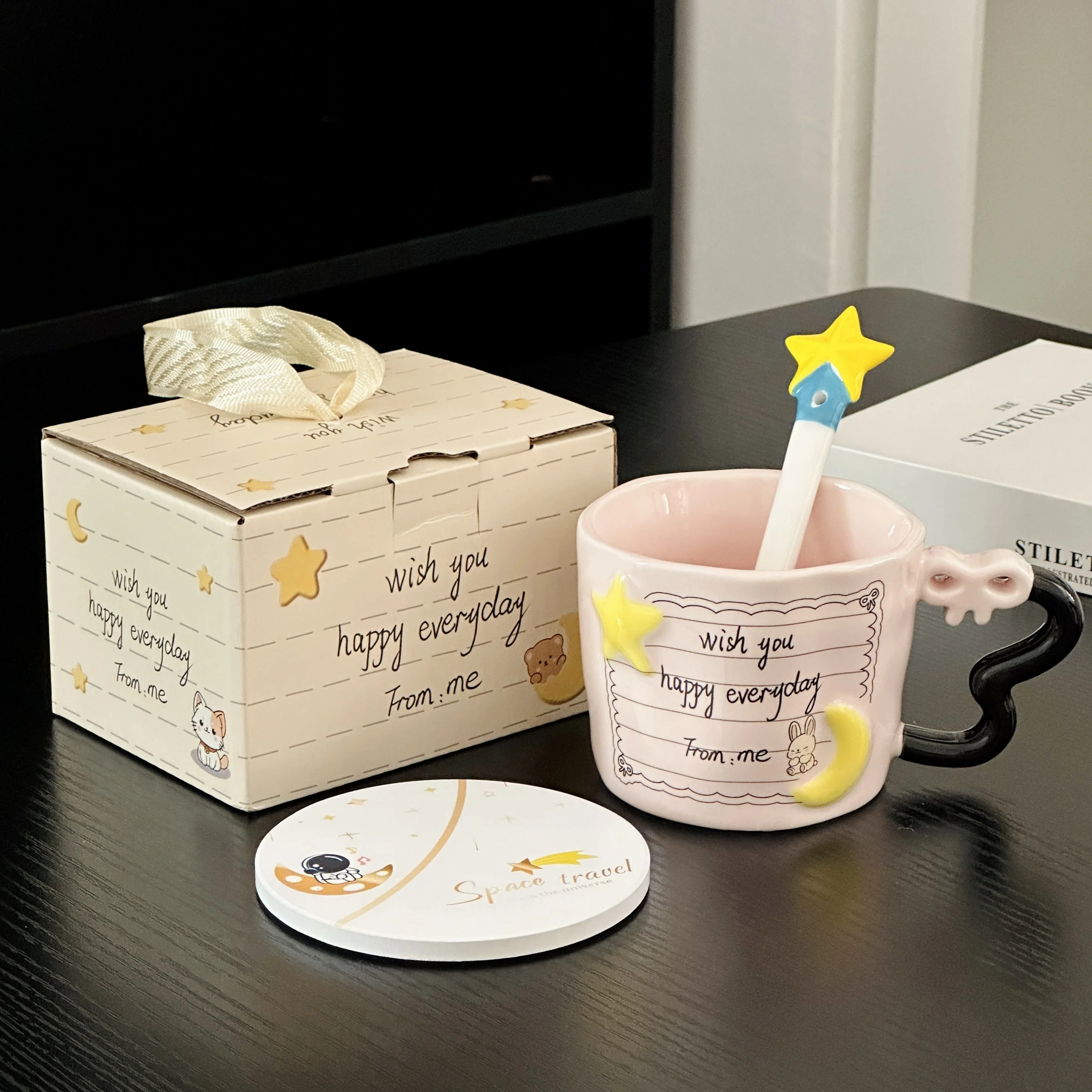 星と月のデザインが特徴！陶製マグカップの高級感と実用性を徹底解説