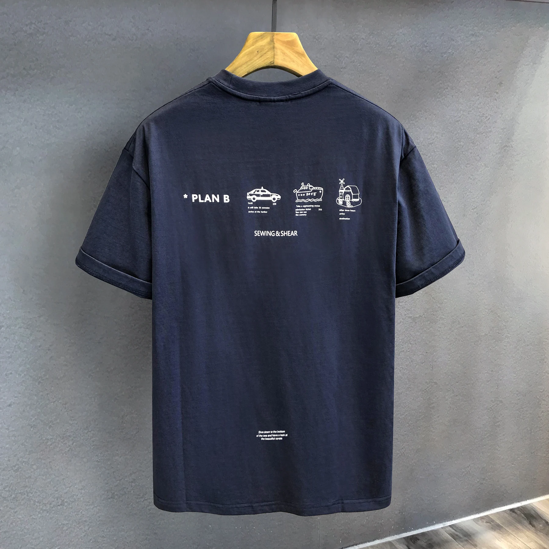 バックプリントTシャツにシミが付いても大丈夫？高品質コットンTシャツの選び方とケア法