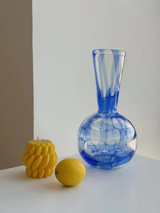 花瓶 花器 ハンドメイド 厚手ガラス ウェーブ模様 ぼかし ブルー 生け花 インテリア 上品
