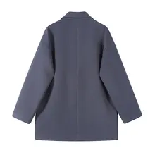 グレーのドロップショルダーのジャケット【女性用・肩パッドなし・デザイン性のあるスーツ】