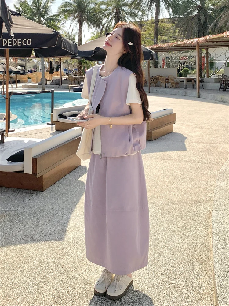 25度の服装はどう選ぶ？リゾート風ベストと花びらスカートが解決する夏の悩み