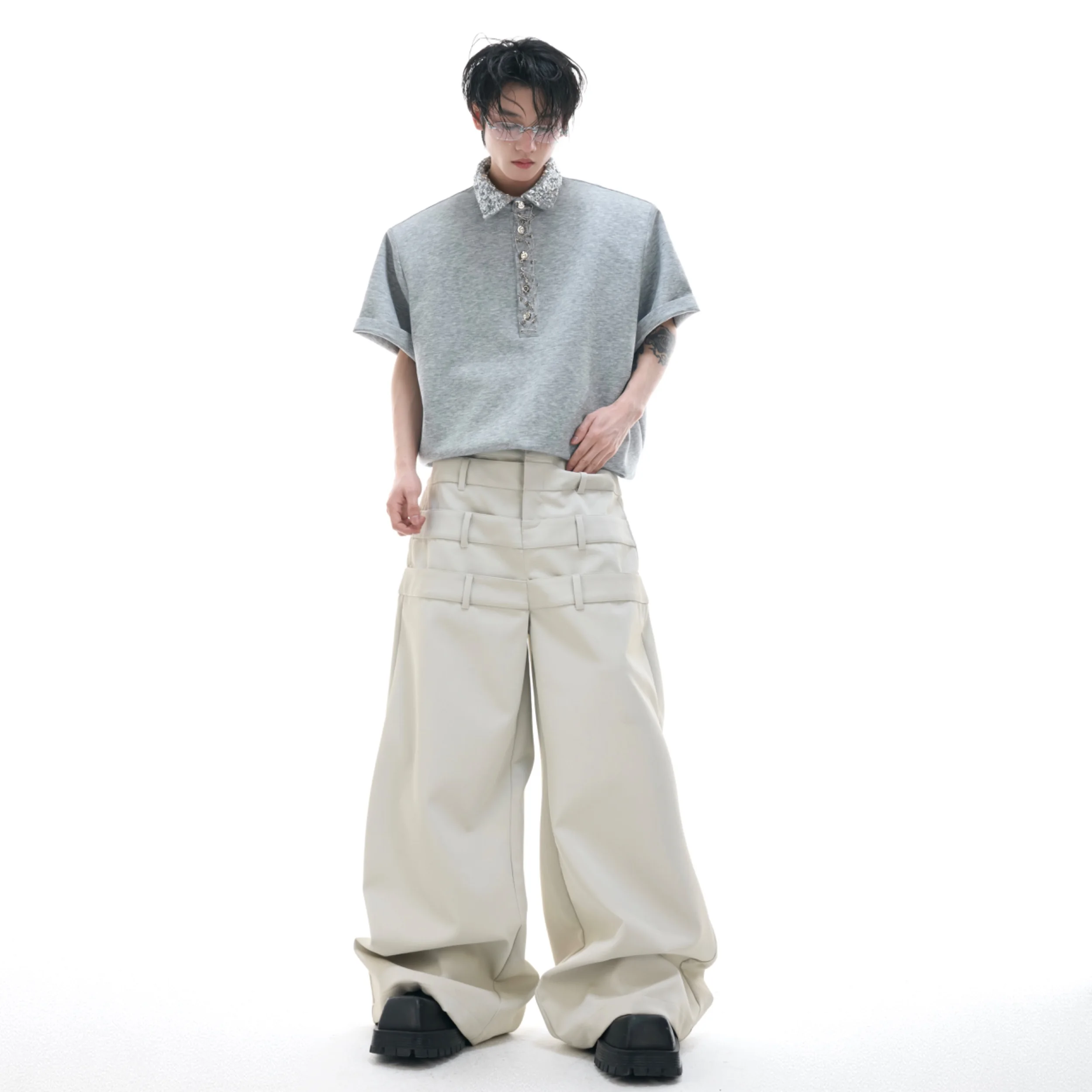 黒髪短髪のメンズファッションで迷うなら、この1アイテムで解決できる？