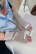 秋冬用 指先露出赤色手袋【防寒・極上の柔らかさ・タッチパネル対応】