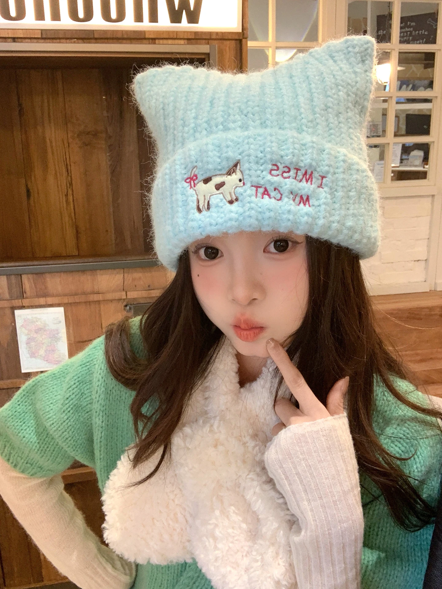 かぎ針編み猫耳帽子を手に入れるには？初心者でも作れるシンプルな作り方とおすすめの選び方