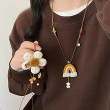 冬季用編み込みカラフルフラワーネックレス【可愛いクマチャーム・ロングデザイン】