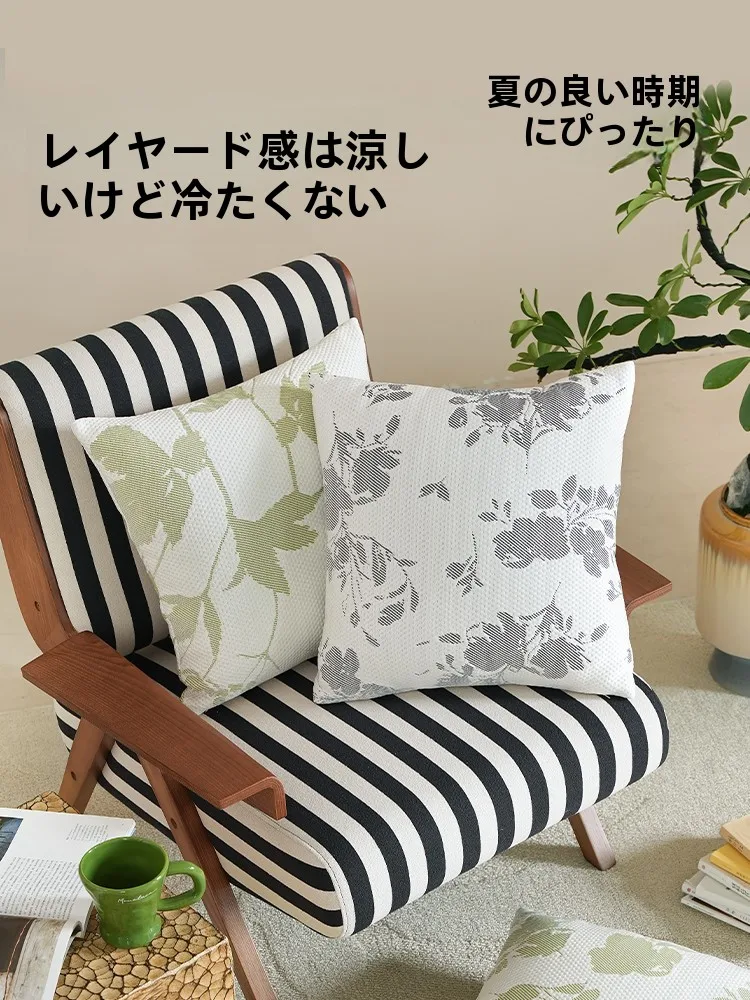 涼感抱き枕【ソファ用・高級感・クッションカバー】：部屋を快適にするアイテムとしての実用性と設計の分析