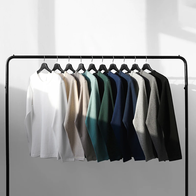 長袖Tシャツを重ね着に活かすには？おすすめの選び方と着心地の秘密