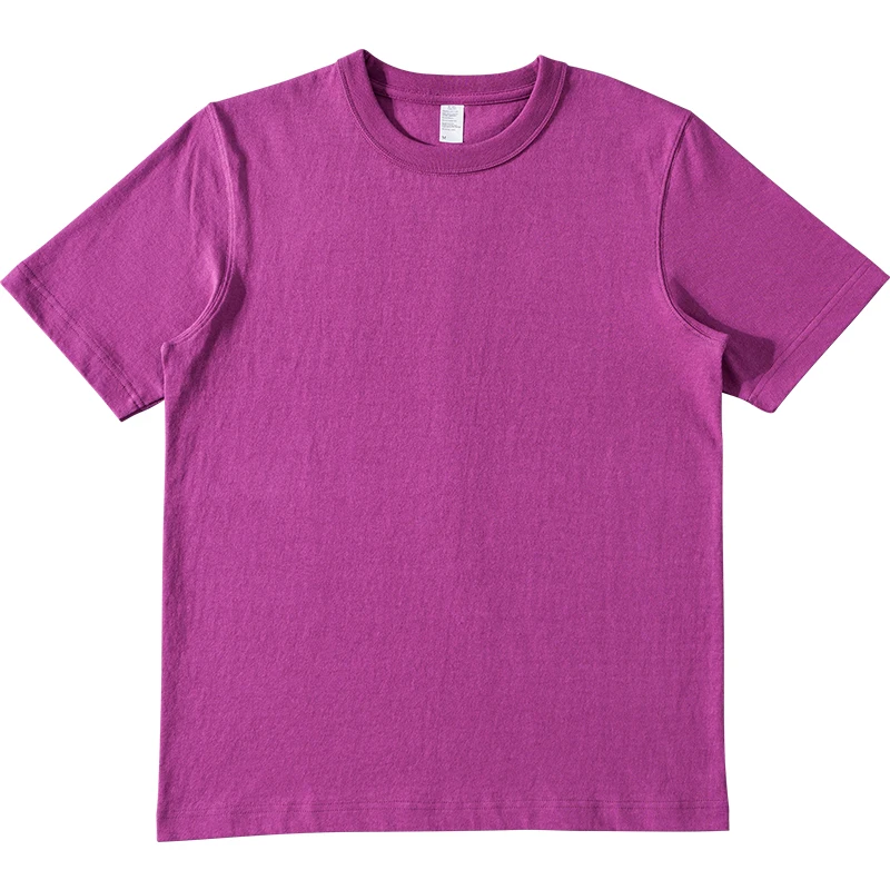 「紫色の丸首Tシャツ」は、通勤や日常で失敗しない選び方とは？