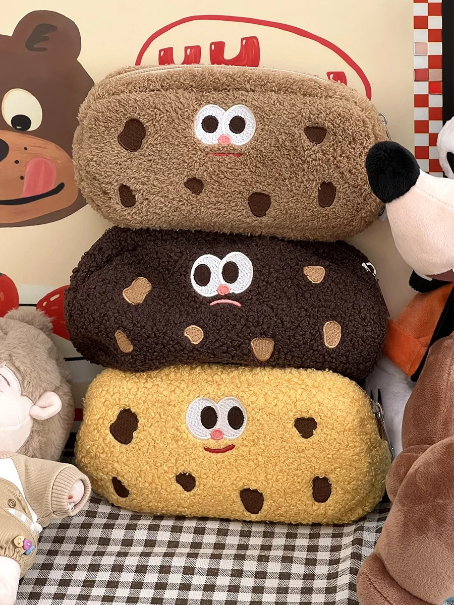 クッキー柄ペンケース：たべっ子どうぶつ文具の代表的デザインと実用性