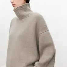 高級感あるハイネックニットセーター【厚手・ルーズフィット・ウール混・秋冬用】