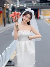 花飾り付きウェディングベール【ボリューム感・結婚式用・写真撮影用】