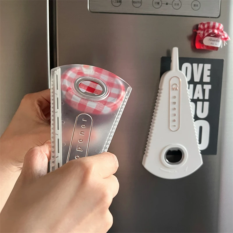 多機能で生活をシンプルにできる？透明白色のキャップオープナーが本当に役立つのか
