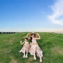 親子お揃いファミリーティーシャツ【海辺のリゾート・母娘用・フラワープリント・キャミソール・トレンディなデザイン】（セットアップ対応）