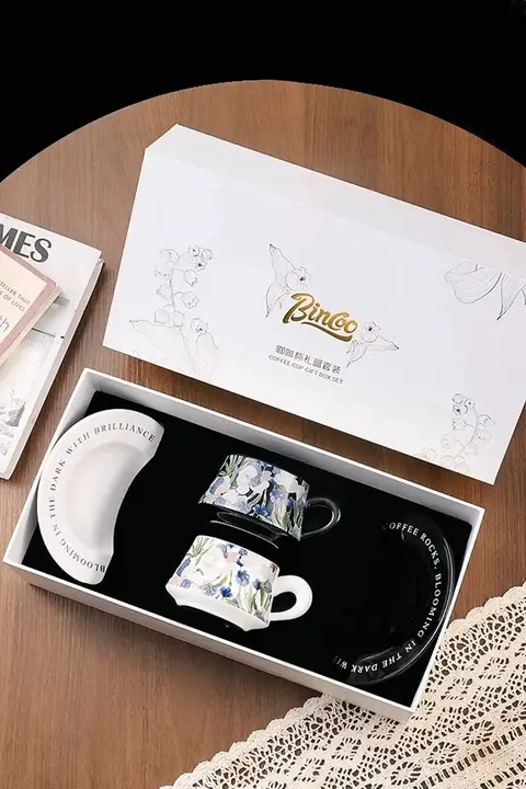 高級陶器製コーヒーカップ＆ソーサーギフトボックス【カップ・カッププレート・ペアカップ・おしゃれ・誕生日や結婚祝いに最適】（セットアップ対応）