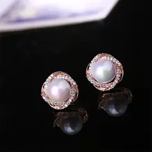 高級感あるパールイヤリング【ユニークで美しい・ピアス・穴あけ不要】