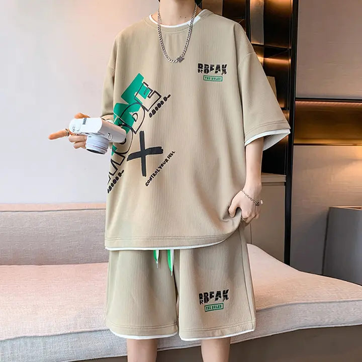 カジュアルな短袖Tシャツとショートパンツ【夏用・アイスシルク・ゆったりフィット】（セットアップ対応）