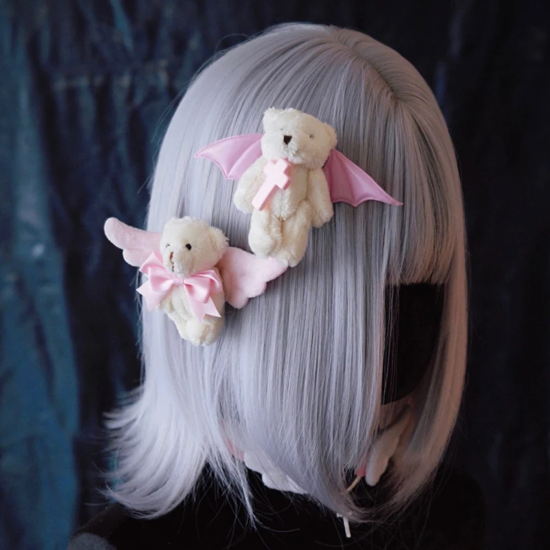 かわいいくしとしての小熊モチーフヘアクリップ：手作り向けのふわふわピンクホワイトタイプ