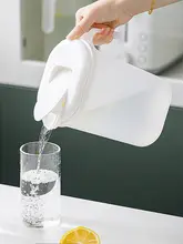耐熱プラスチック製 冷水ポット【家庭用・大容量・冷茶対応】