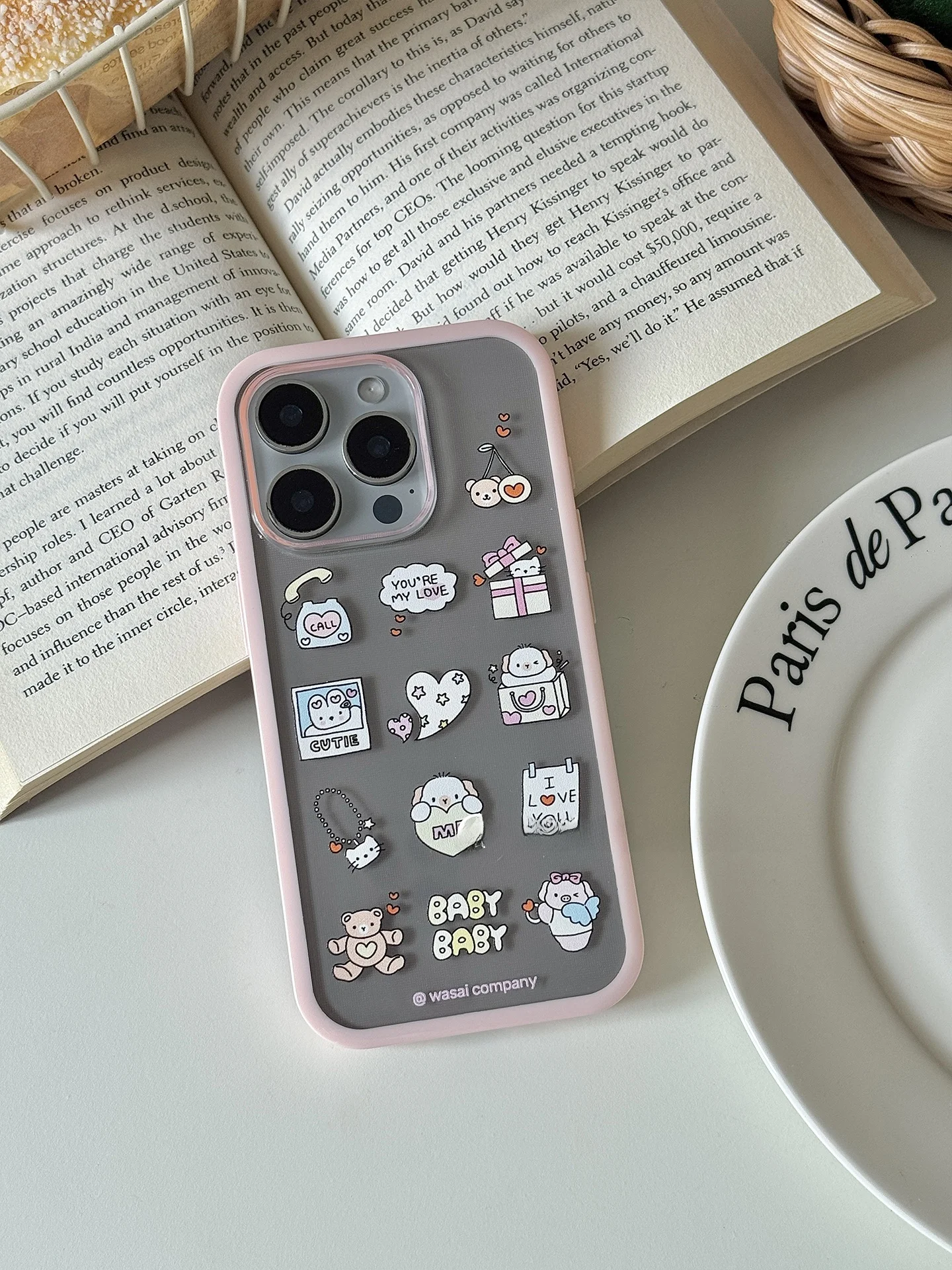 かわいい少女と犬のイラスト マグネット式スマホケース：携帯ケース デコレーション の実用性と使い方