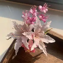 手作りの燭花百合ヘアクリップ【和風・レトロスタイル・髪飾り】