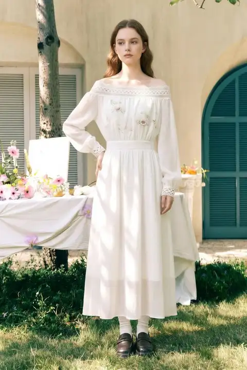 レースのオフショルダー女性用ワンピース【リゾートスタイル・ウエストシェイプ・白色】（セットアップ対応）