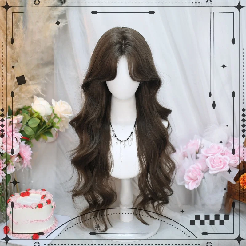 ロングヘアスタイル 前髪ありで小顔に見えるのはなぜ？カラフルな大波浪ウィッグが解決する