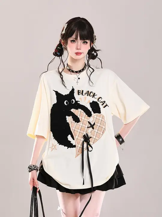 かわいいカートゥーンプリントの夏用半袖Tシャツ【ルーズフィット・デザイン性抜群】