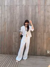 感ある白色亜麻シャツ＆ショートパンツ【春用・女性向け】（セットアップ対応）
