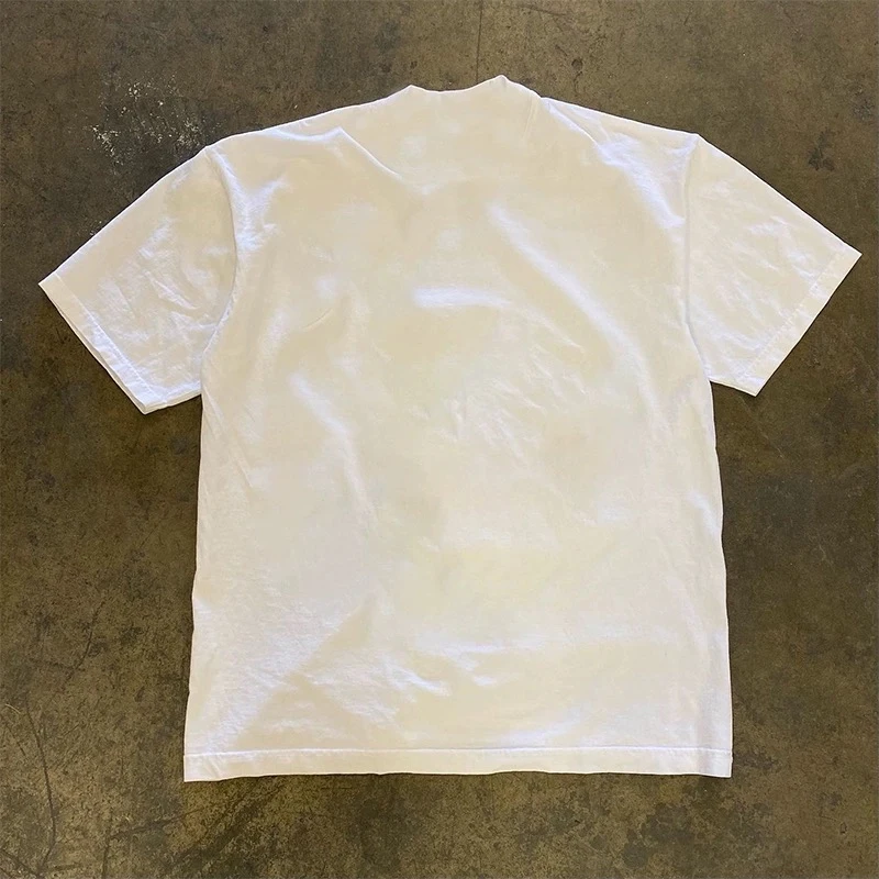オーバーオールTシャツは本当に通勤に合うのか？原宿風の厚手コットンが解決するリアルな着用シーン