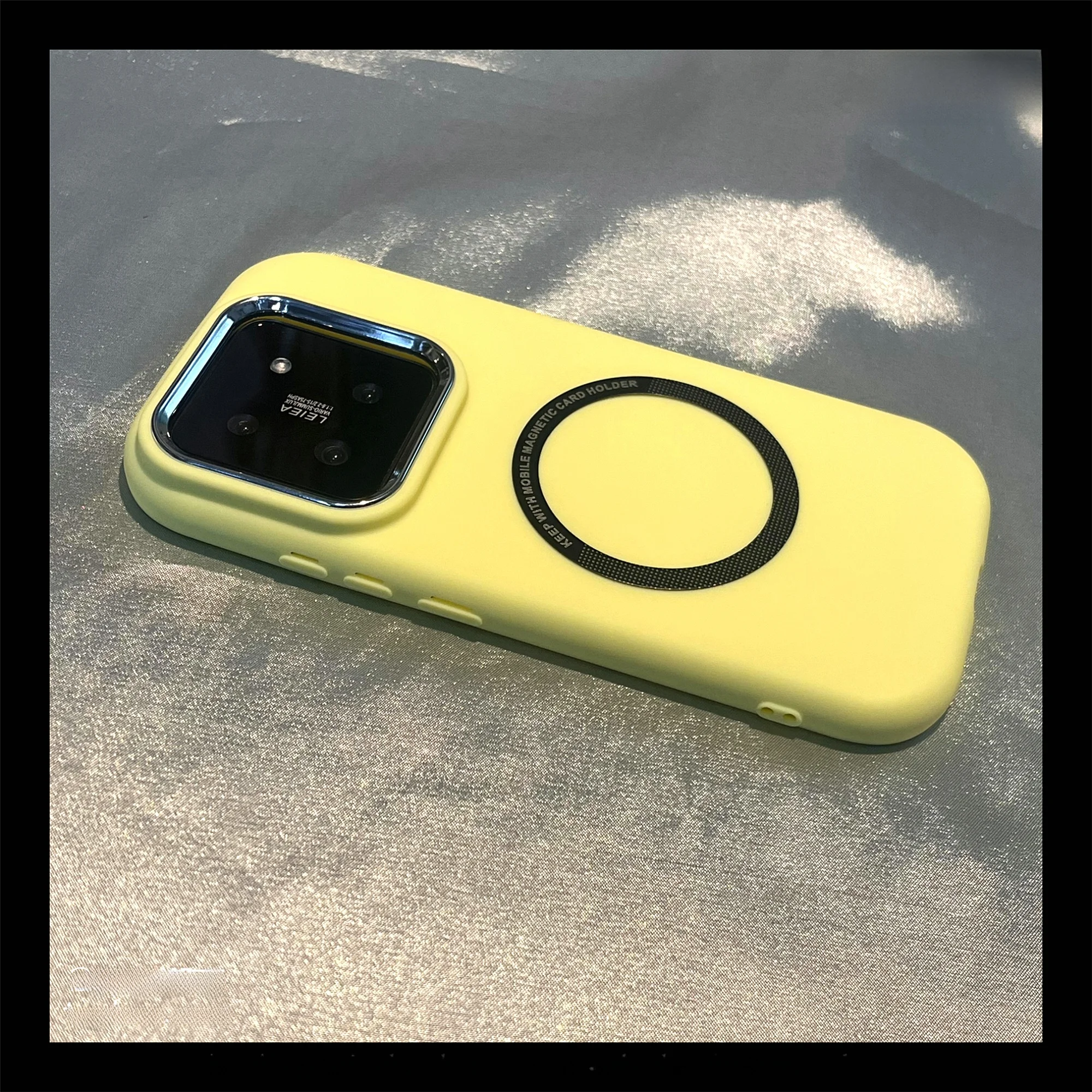 スマホホルダー 吸盤 金属製磁気スタンドの実用性と使い勝手