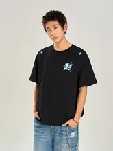 星の刺繍と透かしデザインのラウンドネック短袖Tシャツ【ユニセックス】