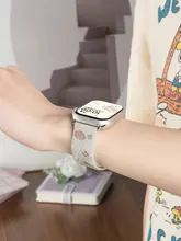 エレガントなローズ彫刻デザインのスポーツ用スマートウォッチバンド【シリコン製・夏用・女性向け】（セットアップ対応）