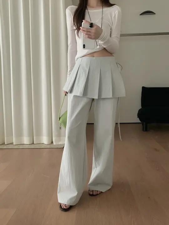 圧縮プリーツデザインのハーフパンツ【取り外し可能なヒップカバー付き・スタイル・カジュアル】（セットアップ対応）
