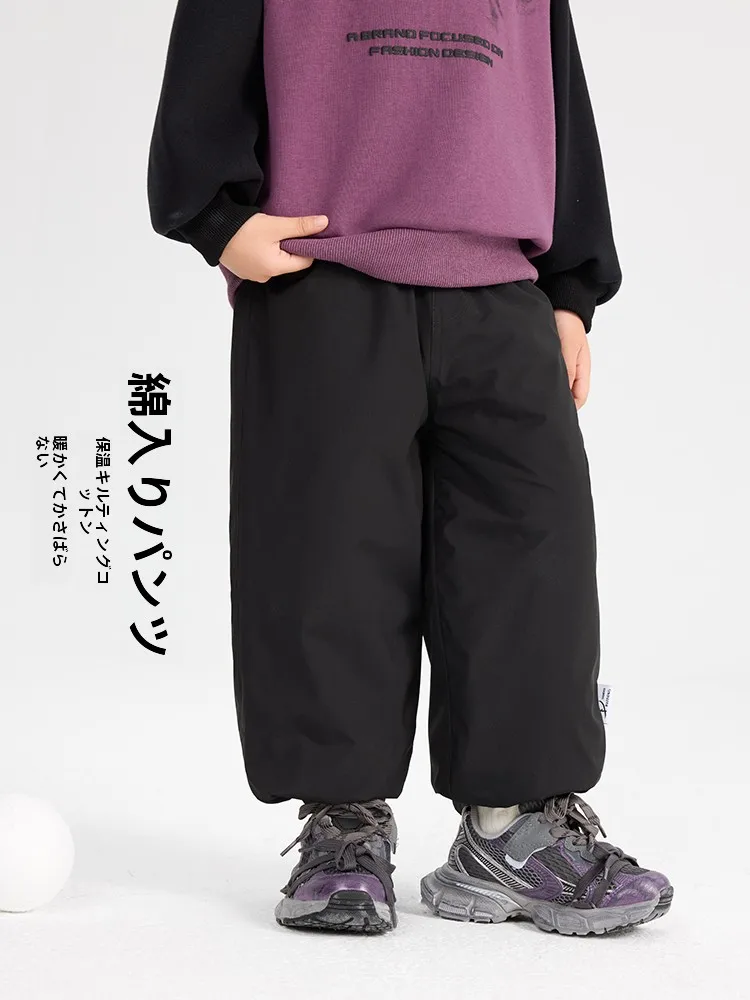 裏起毛の子供用スウェットパンツは冬の寒さに強いのか？