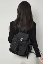 女性用軽量おしゃれリュックサック【通勤・旅行・防水・カジュアルデザイン】