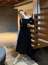 セクシーなオフショルダー長袖ニットワンピース【スリムフィット・斜め肩デザイン】