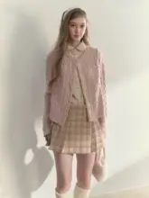 松林の夕暮れを思わせるオーストラリアウールのダミー二重襟セーター【アカデミックスタイル・ニット】