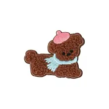 可愛い犬の刺繍ワッペン【毛足が長い・DIY装飾用・スマホや手帳に貼れる自粘着タイプ】