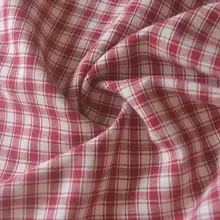 レトロな赤と白のチェック柄の綿とリネン生地 DIY トップ シャツ