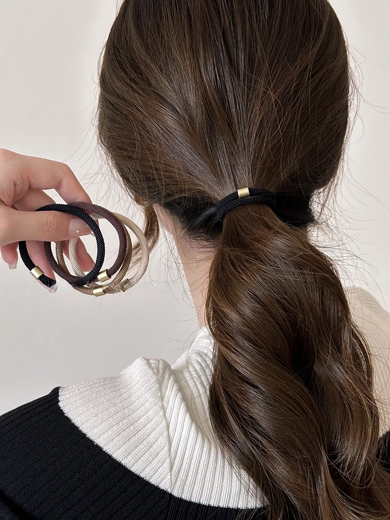 ヘアリキッドとヘアバームの違いを知れば、髪の悩みは半分解決！？