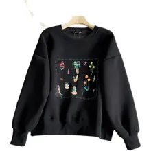 刺繍入りフラワープルオーバー【ルーズフィット・学院スタイル・春用】