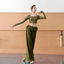 シンプルで快適なダンスウェア【春秋用・長袖・バレエスタイル・日常着】