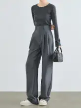 グレーのストレートスーツパンツ【高腰・フィット・レディース】