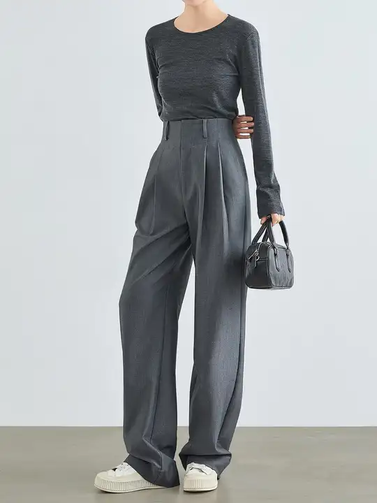 グレーのストレートスーツパンツ【高腰・フィット・レディース】