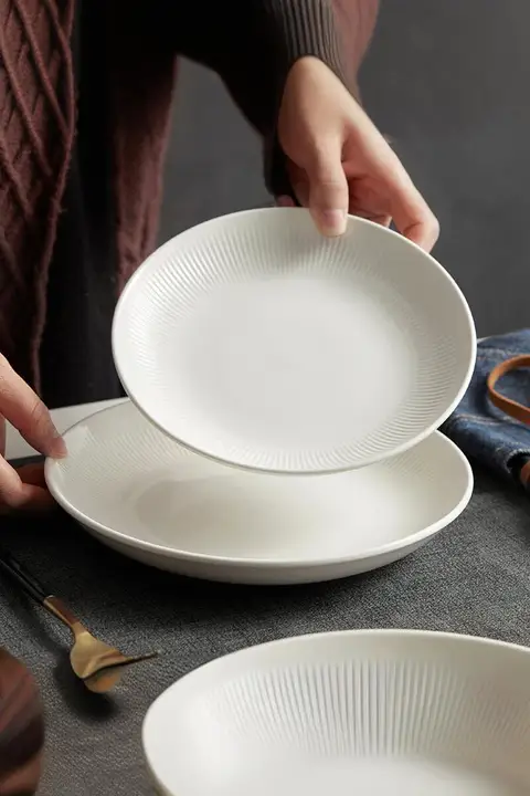 ディーププレート 西洋料理 ステーキ 家庭用 陶器 創造的 美しい 白色 和風 お皿