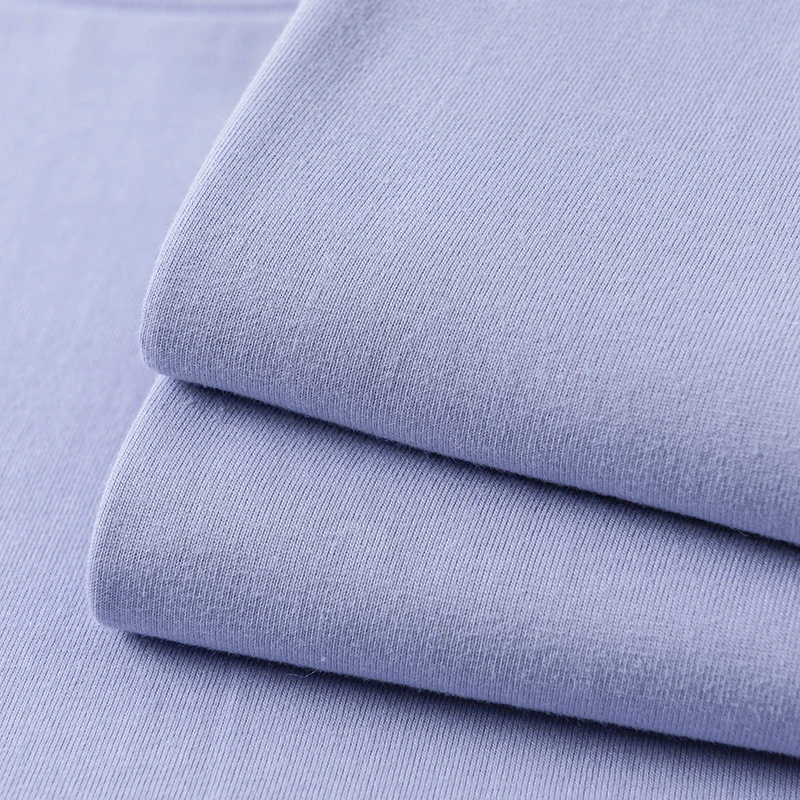 ロンティー重ね着はどうやって着る？ミストパープルのコットンTシャツが解決する、日常の着こなしの悩み