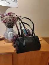未来的なヴィンテージトートバッグ【バゲット型・大容量・通勤用・ショルダー対応】