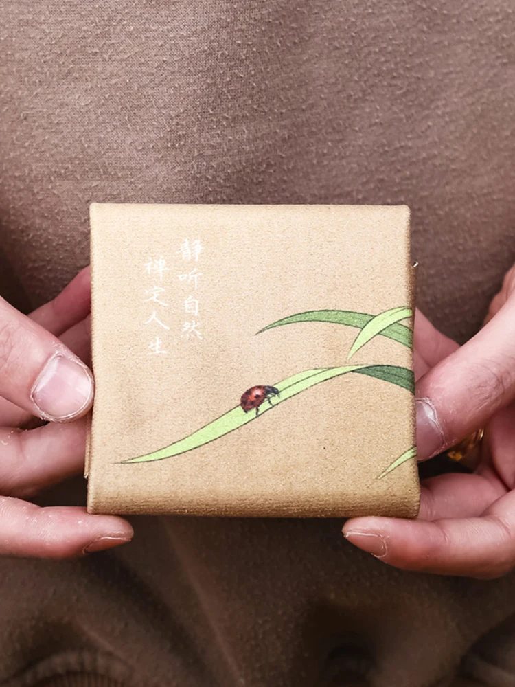 一人でゆっくり過ごすのに最適な「家の中のひととき」は、この1枚のマットに決まっている？