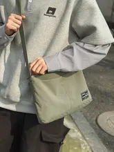 軽量ナイロン製防水ショルダーバッグ【シンプルデザイン・通勤・カジュアル】